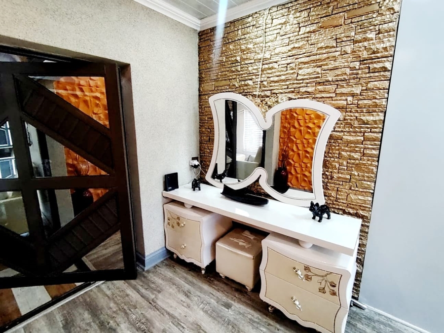 4 Bedroom Property for Sale in West Bank Eastern Cape